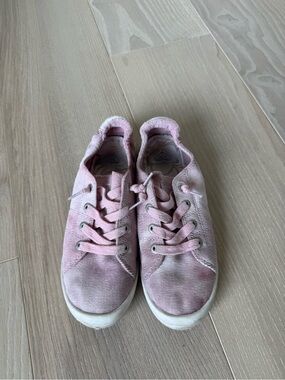 Roxy Light Pink Canvas Lace-Up Sneakers